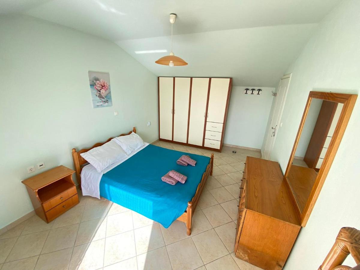 La Soffitta Di Bampina Apartman Perivóli Kültér fotó