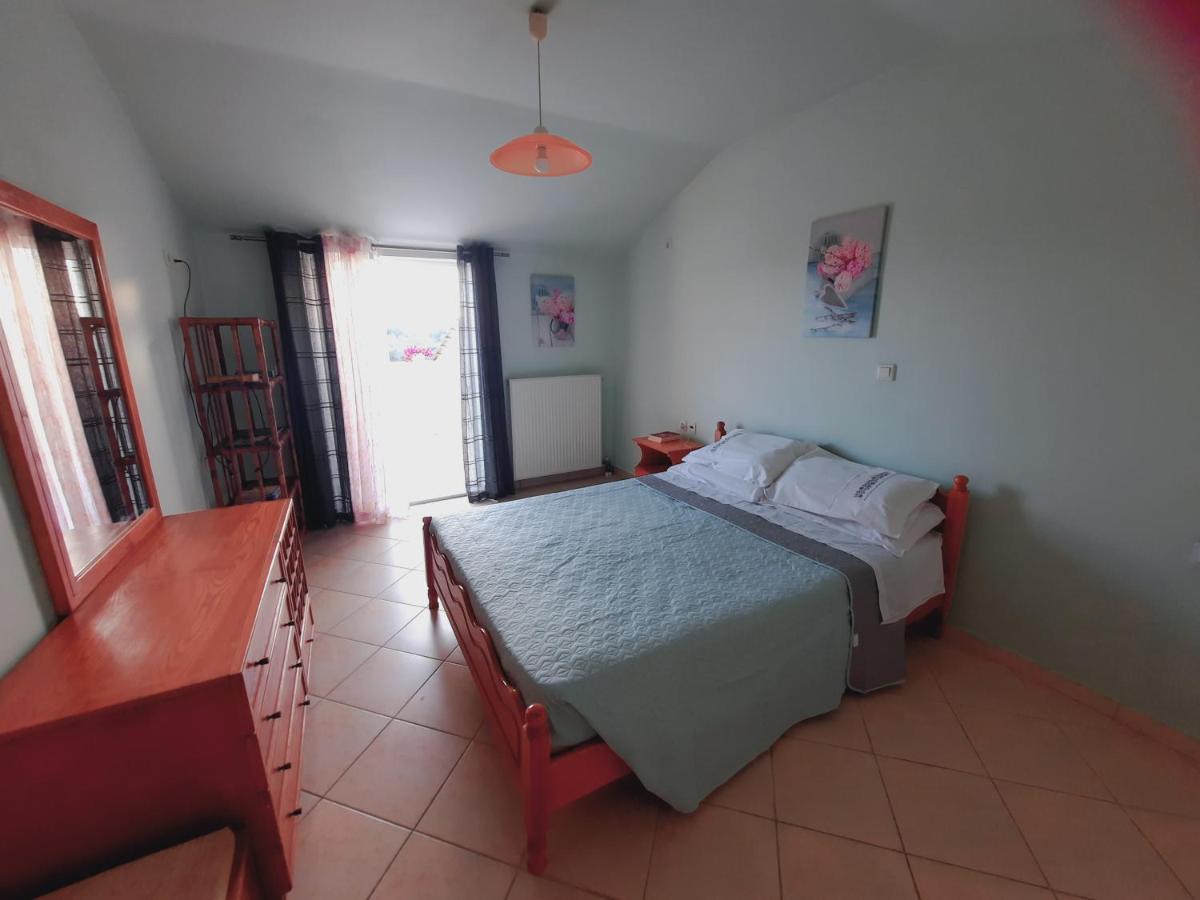 La Soffitta Di Bampina Apartman Perivóli Kültér fotó