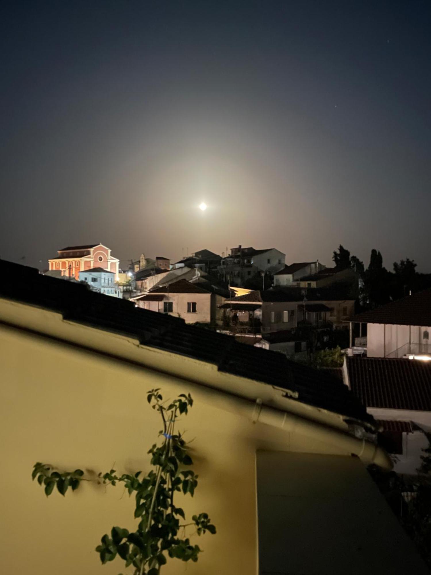 La Soffitta Di Bampina Apartman Perivóli Kültér fotó